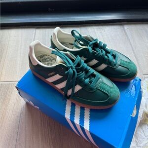 Adidas Sambas